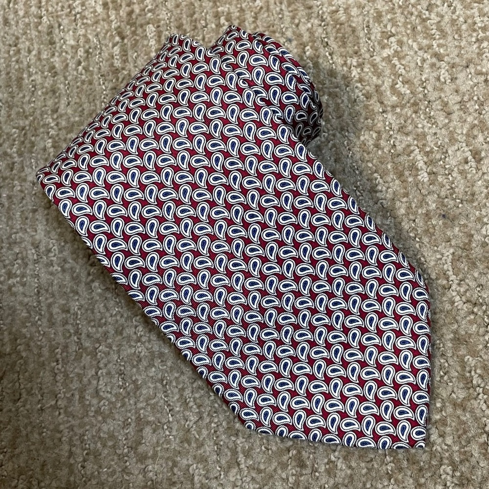 Brooks Brothers Silk Tie Mens Red Paisley Business USA Made Classic Preppy